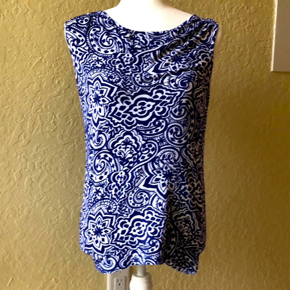 Lands’ End Sleeveless Blue and White Print Top